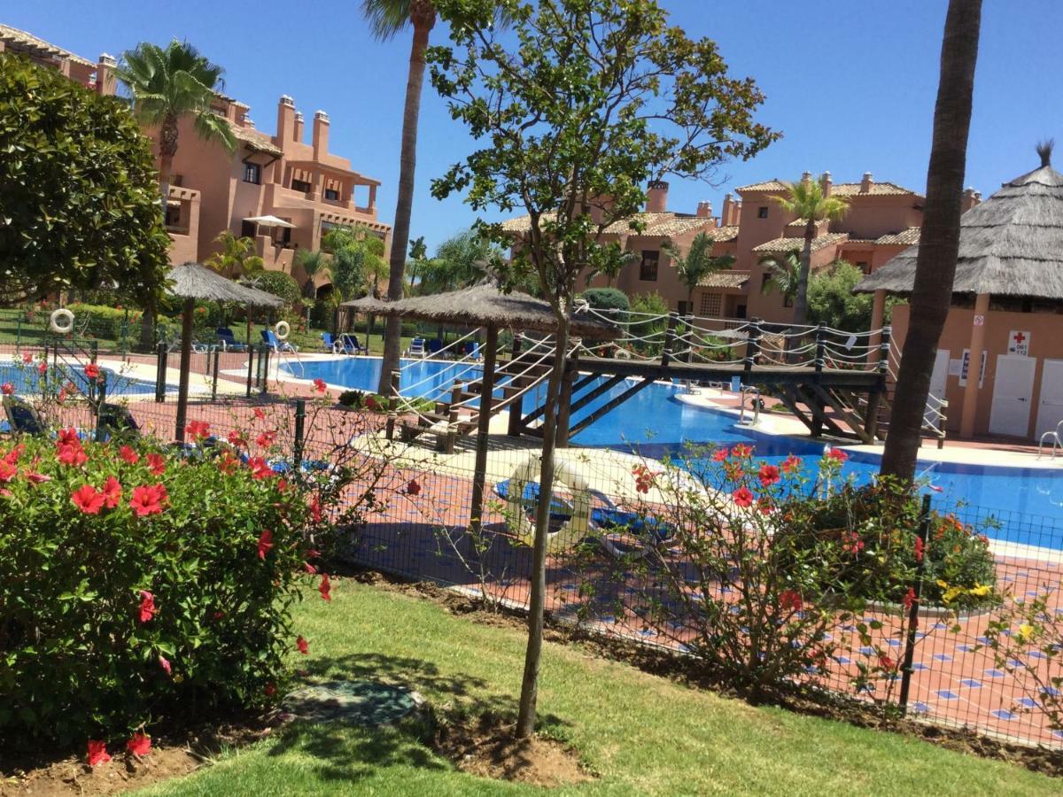 Hacienda Del Sol Beachside And Golf Apt Marbella Puerto Banus Estepona Exterior photo